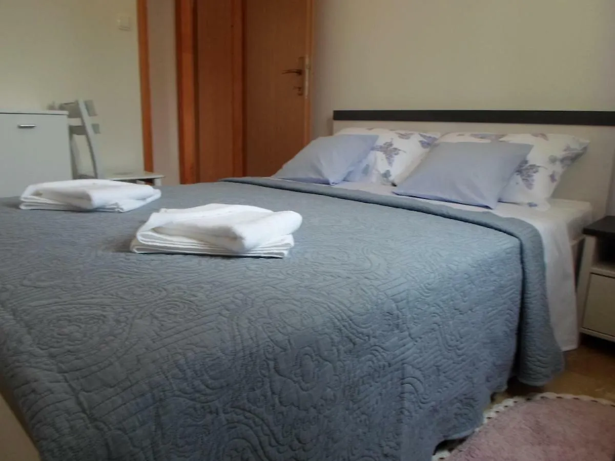 Apartment Apartman Lapis Savar Croatia