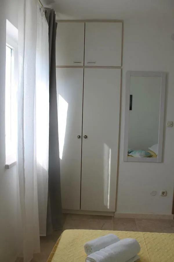 Apartment Apartman Lapis Savar Croatia